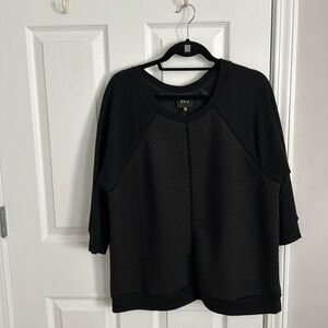 W5 quilted and knit top with open ladder detail CB, front, sleeves Size Xl
